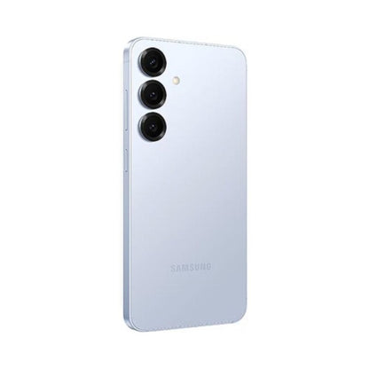 Galaxy S25 triple camera setup image

